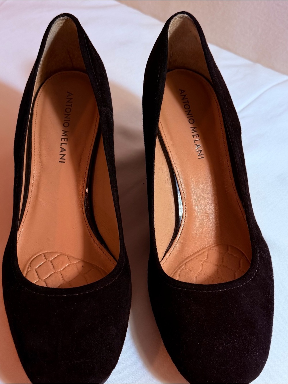 ANTONIO MELANI Black Suede Round-Toe Pumps